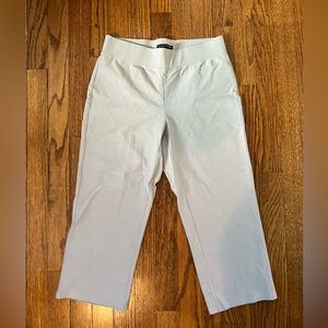 Eileen Fisher stretch crepe slim ankle pants. Light grey. Size XS.